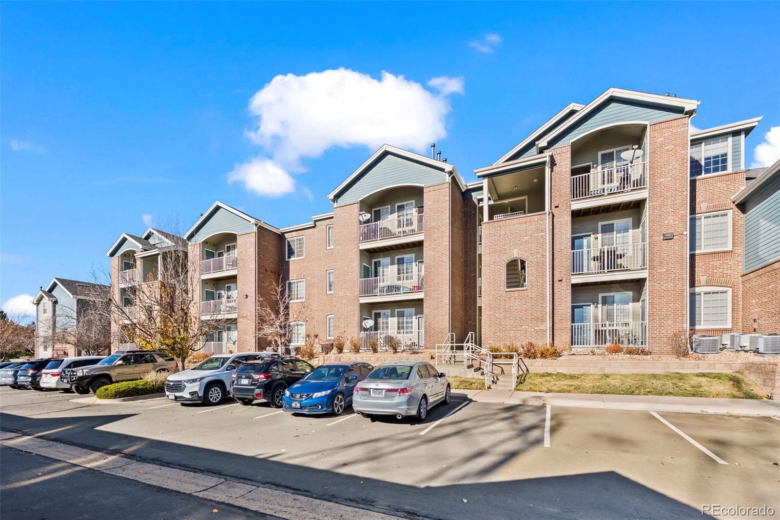 19303 E College Drive Unit 207, Aurora CO 80013