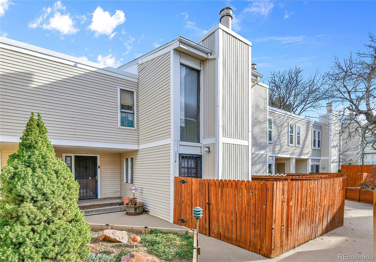 1050 S Monaco Parkway Unit 114, Denver CO 80224