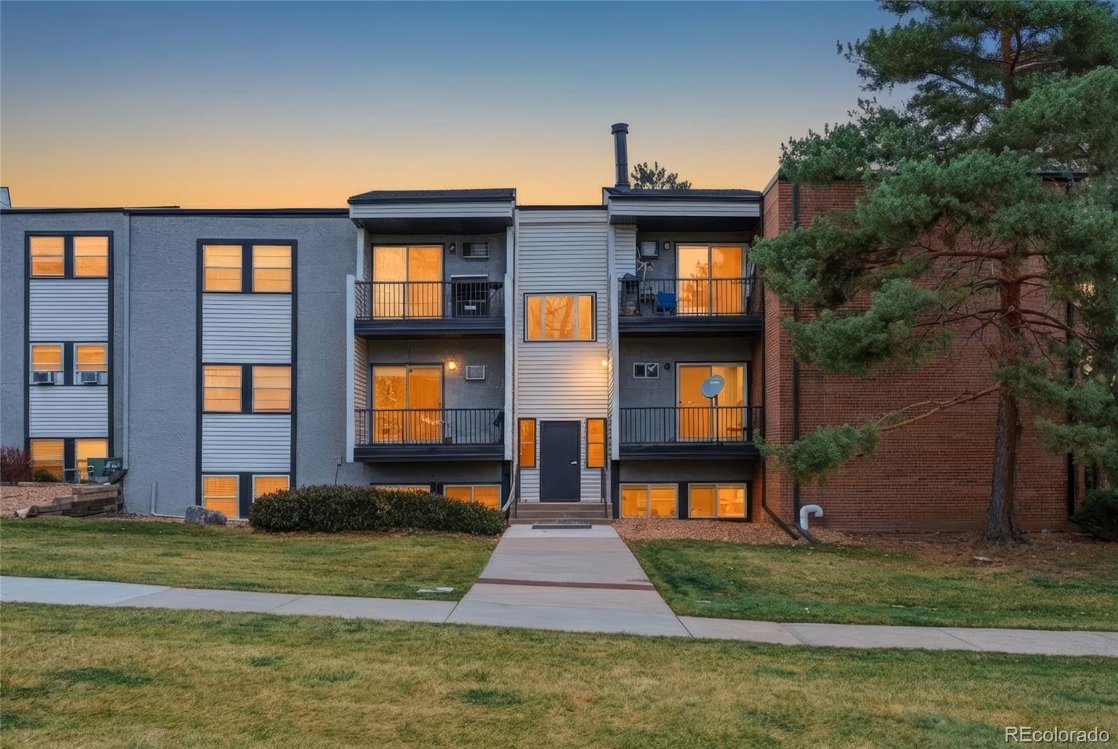 1300 Golden Circle Unit 102, Golden CO 80401