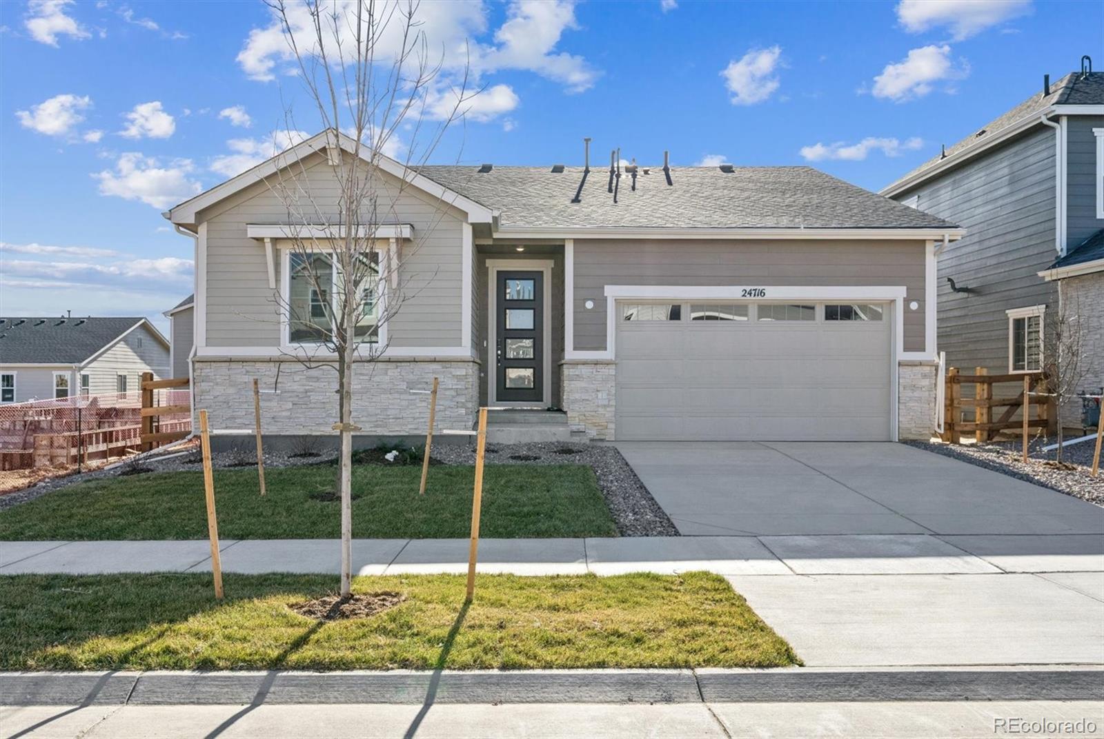 24716 E 41st Avenue, Aurora CO 80019