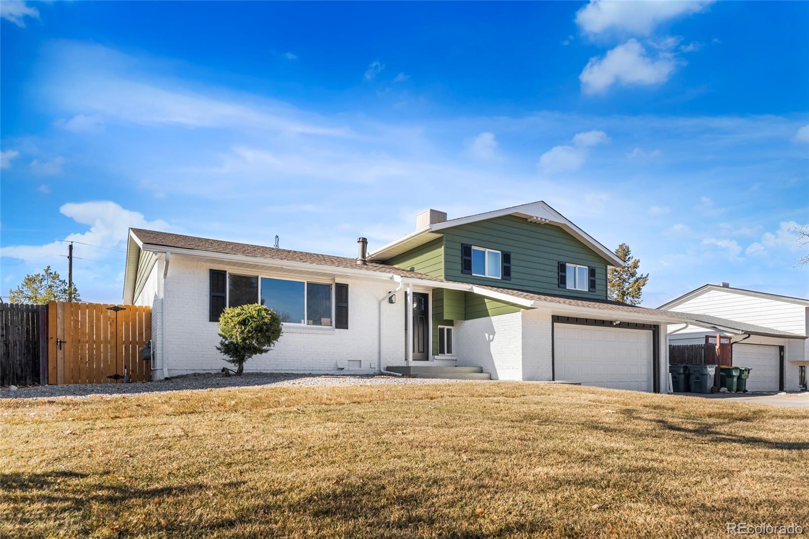 1229 Dearborn, Aurora CO 80011