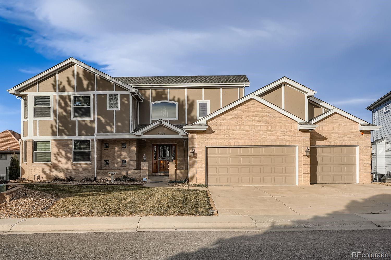 7832 W Oxford Circle, Lakewood CO 80235