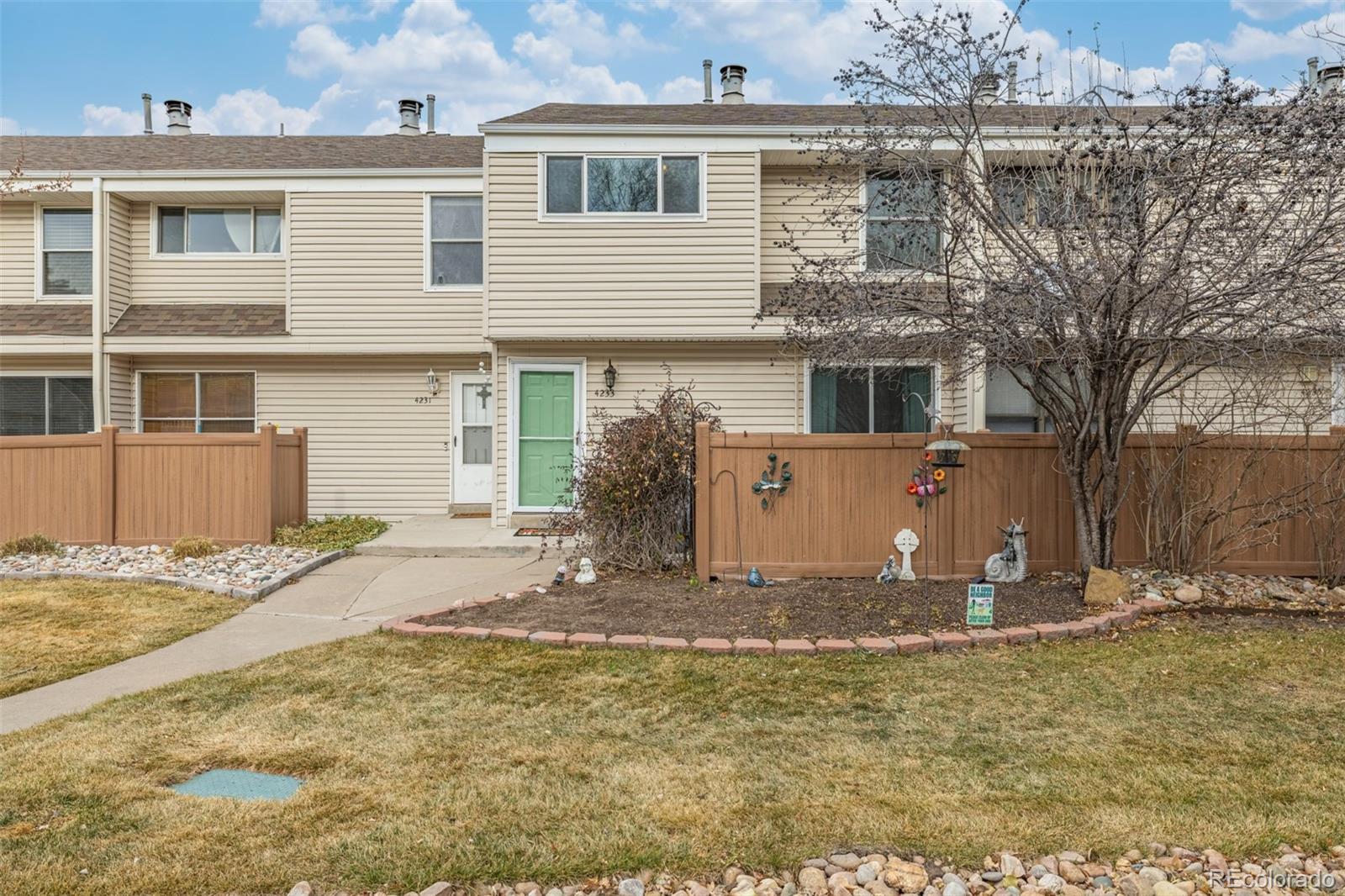 4233 E Maplewood Way, Centennial CO 80121