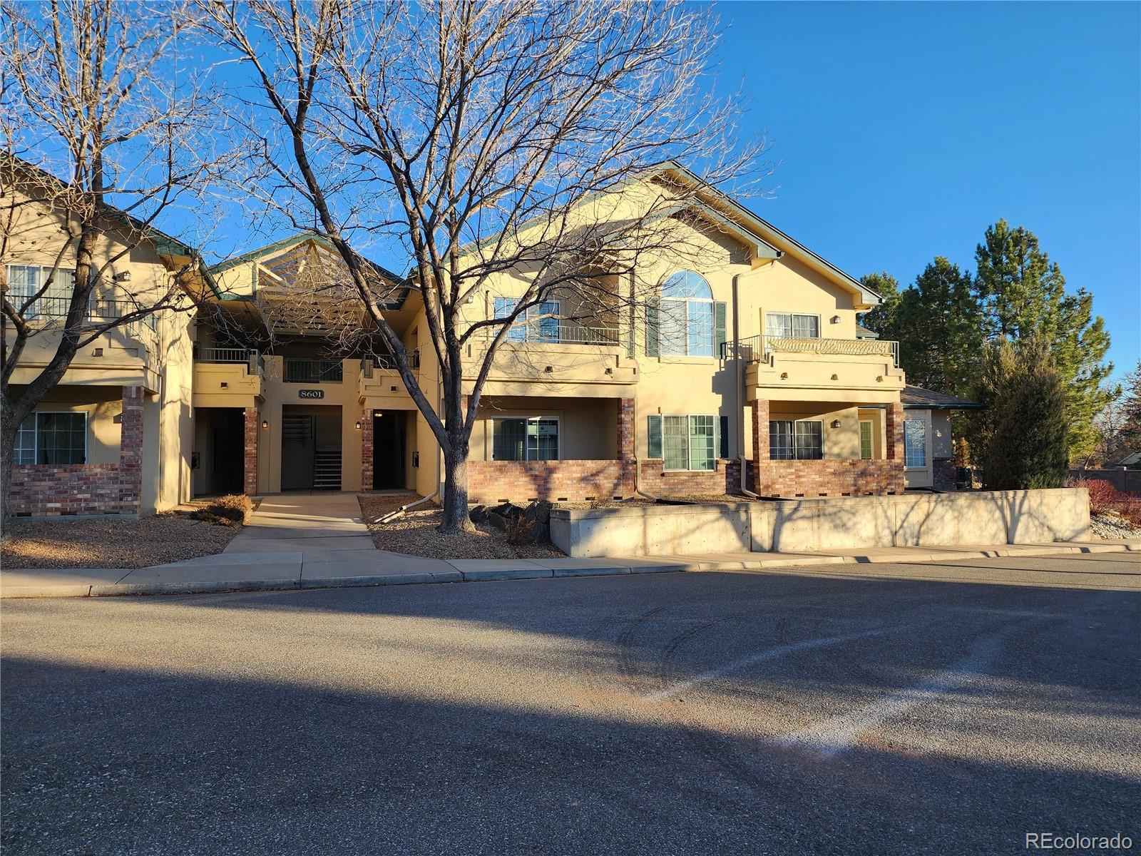 8601 E Dry Creek Road Unit 112, Centennial CO 80112
