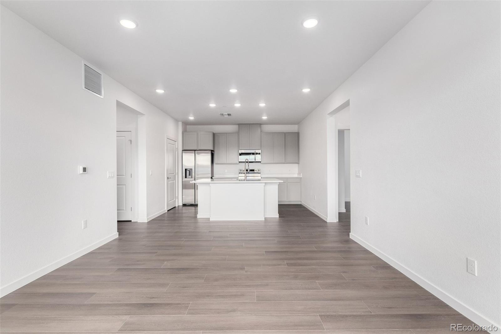 6153 N Ceylon Street Unit 308, Denver CO 80249