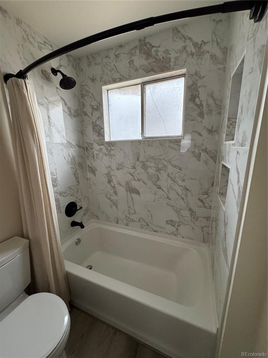 17562 E Whitaker Drive, Aurora CO 80015