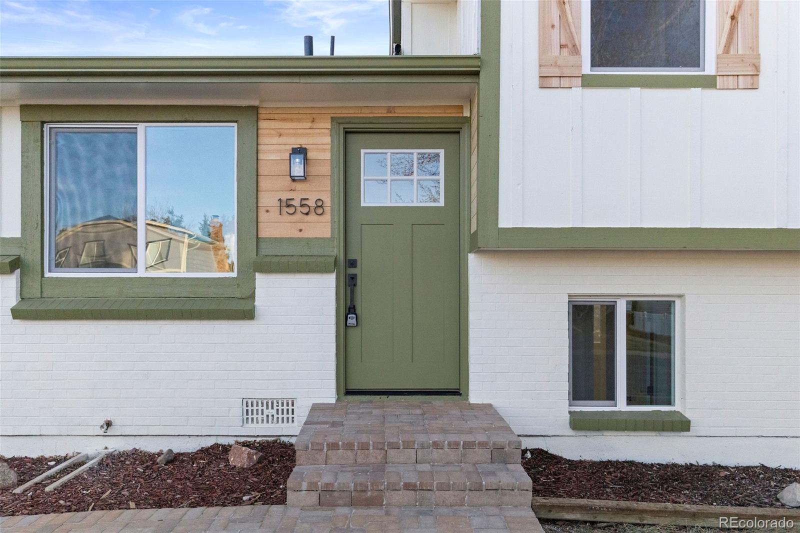 1558 S Laredo Court, Aurora CO 80017