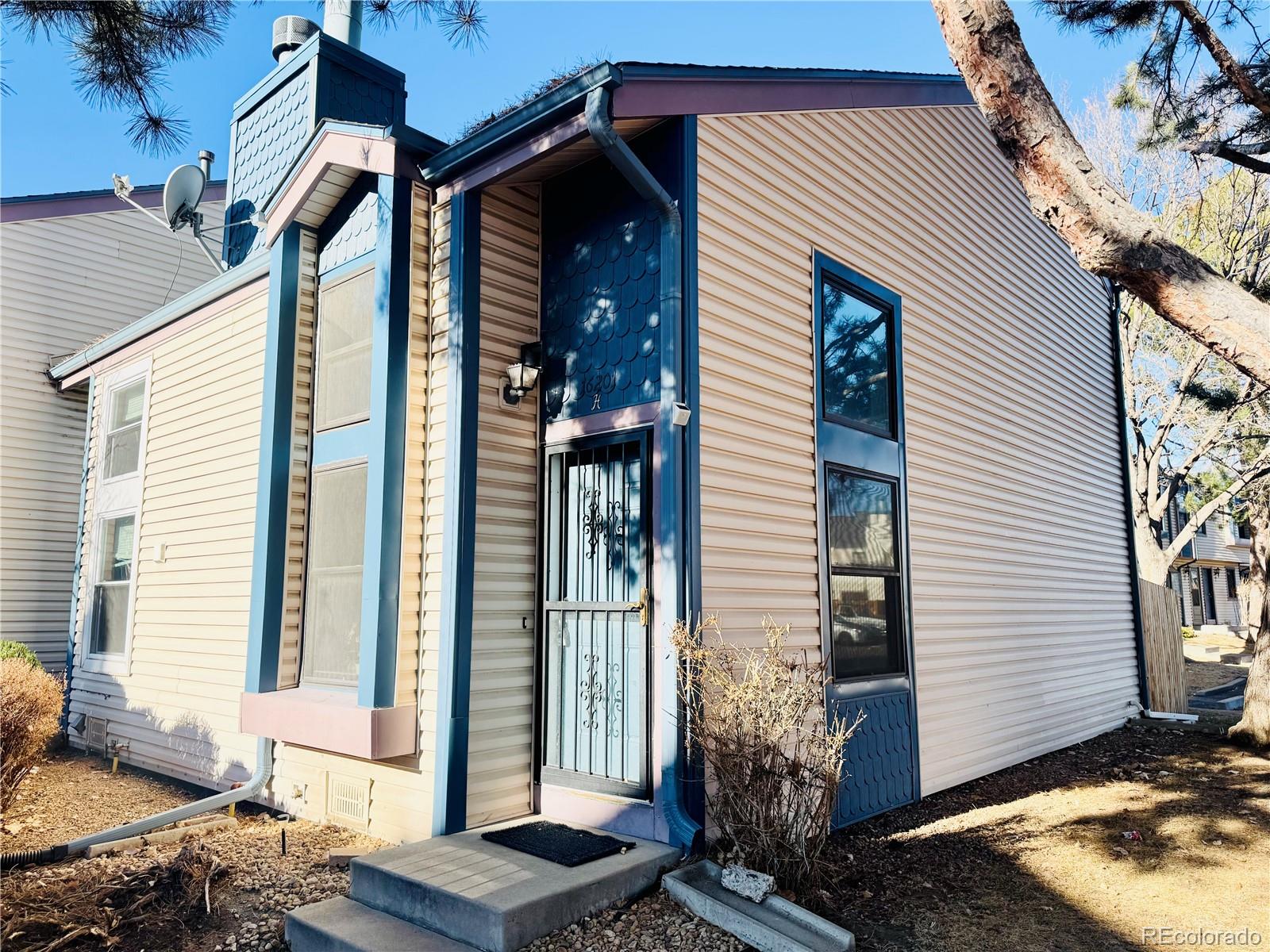 16201 E Dakota Place Unit H, Aurora CO 80017