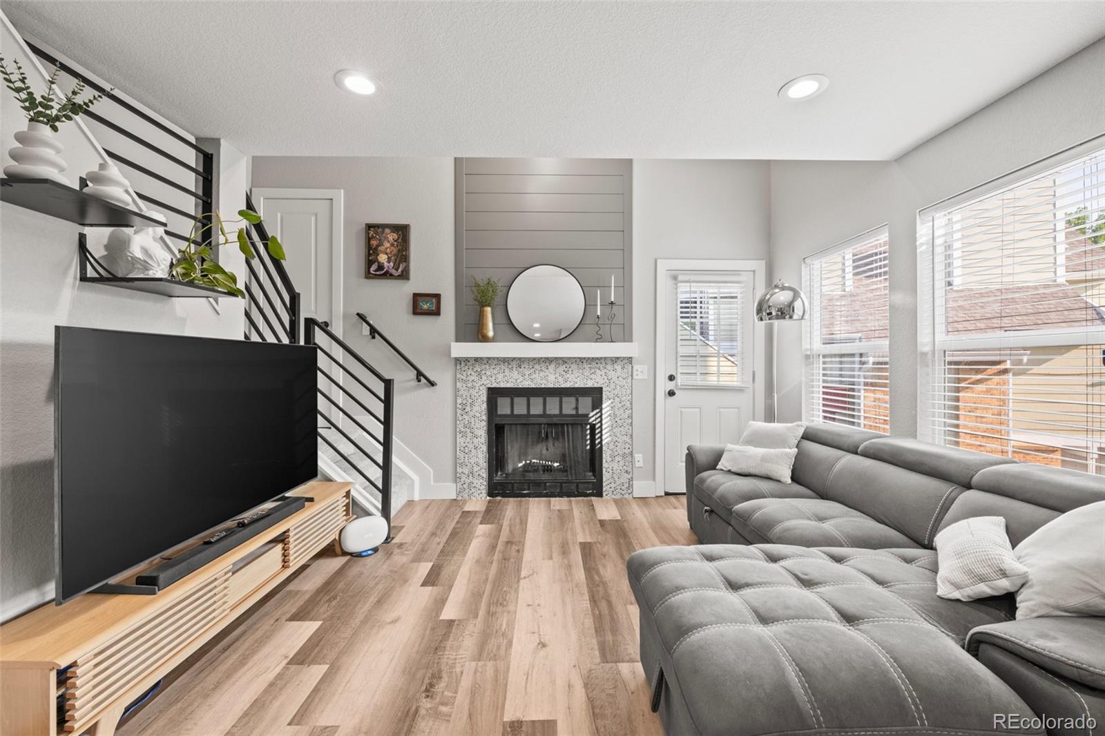 932 S Dearborn Way Unit 11, Aurora CO 80012