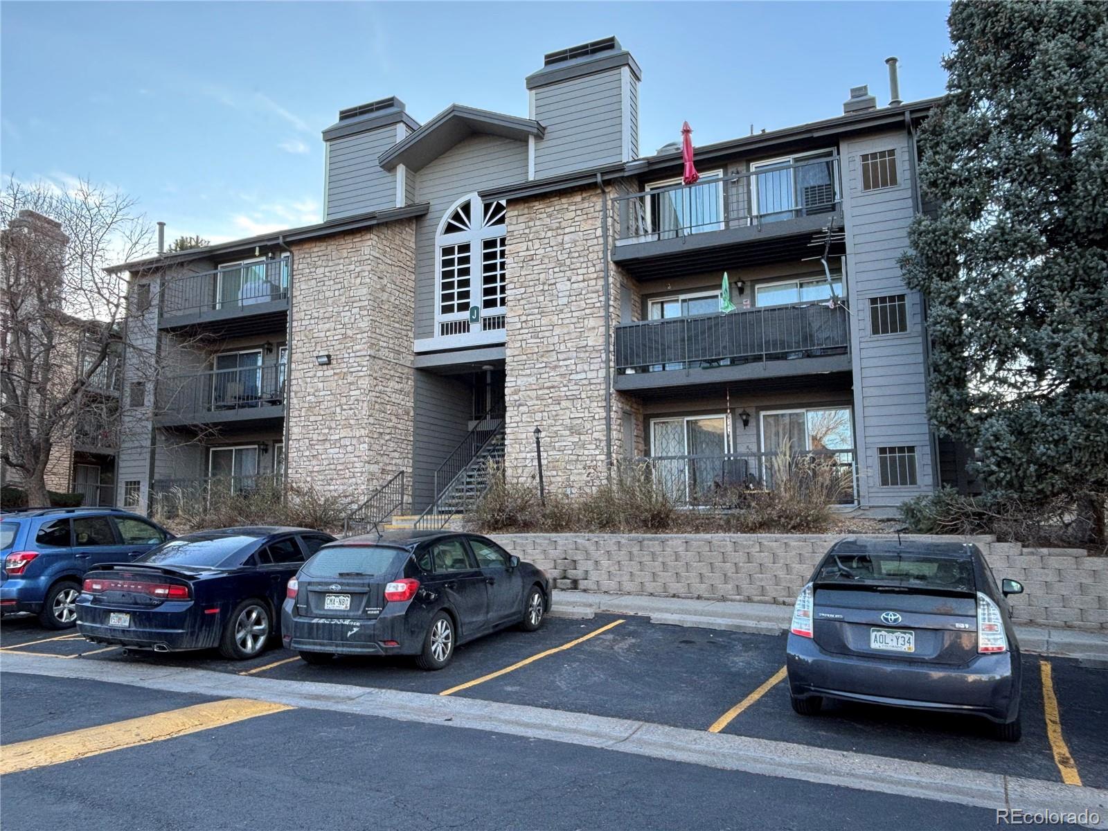2575 S Syracuse Way Unit J102, Denver CO 80231