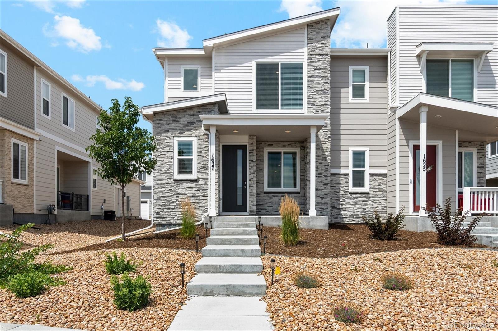 1627 S Andes Way, Aurora CO 80017