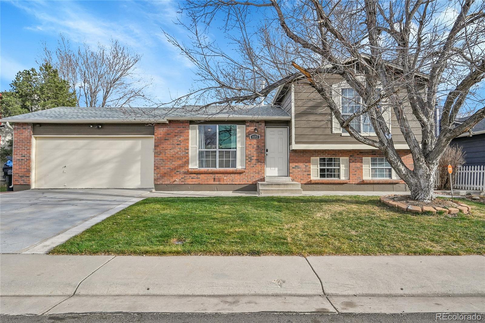 4642 Eureka Court, Denver CO 80239