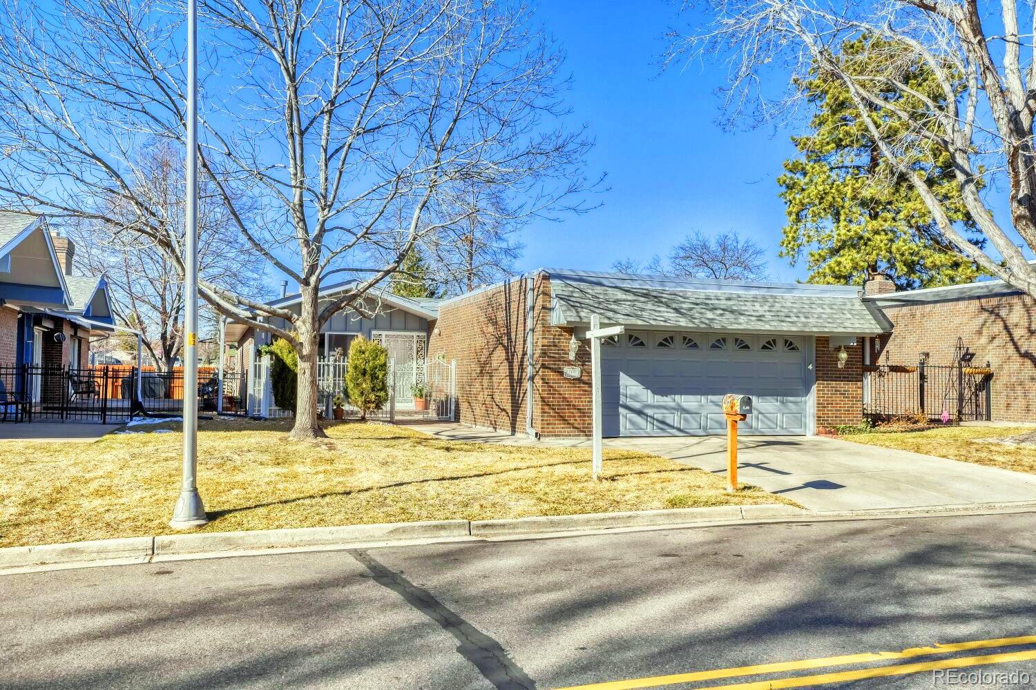 7453 W Cedar Circle, Lakewood CO 80226