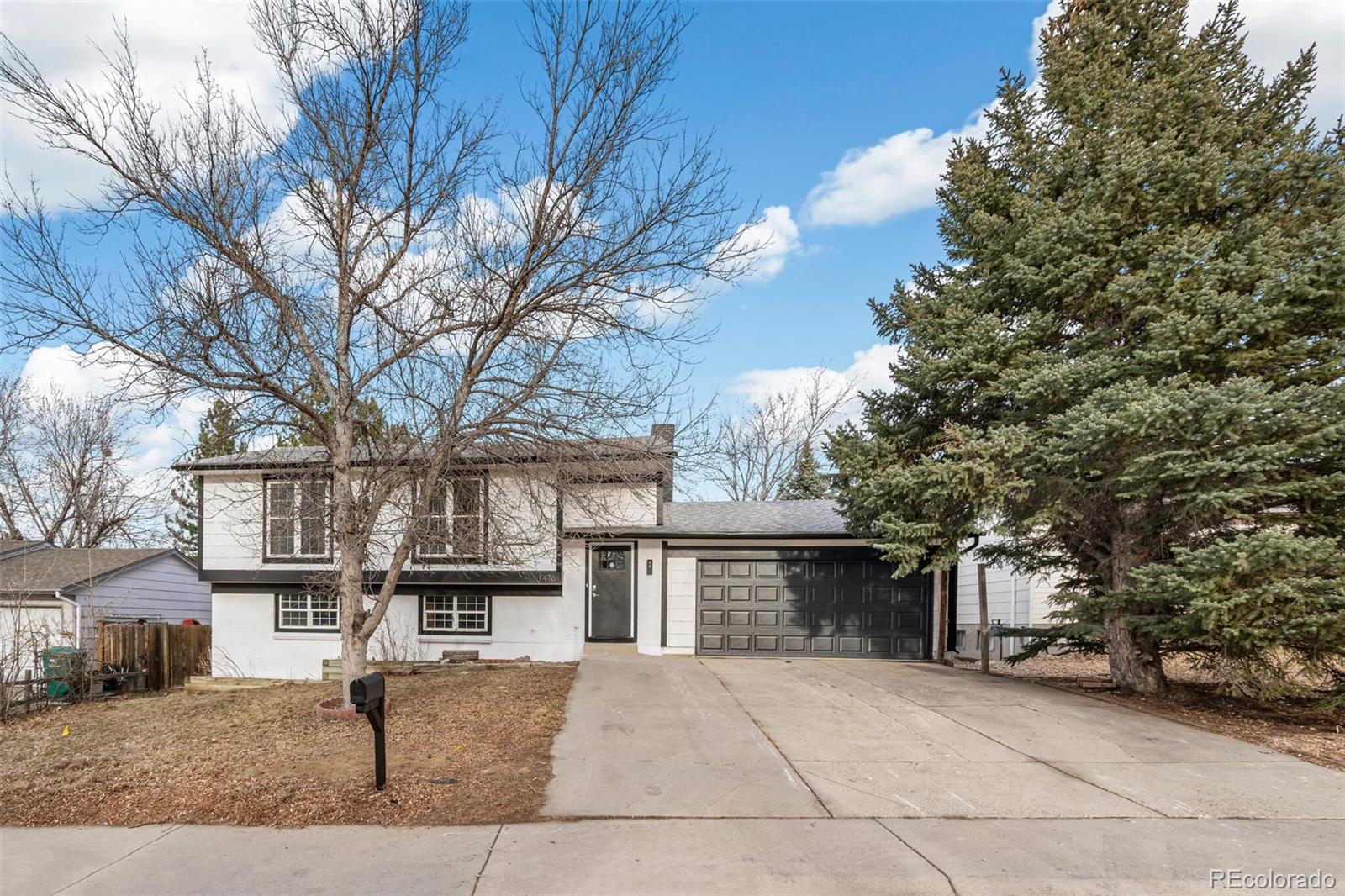 1476 S Olathe Way, Aurora CO 80017