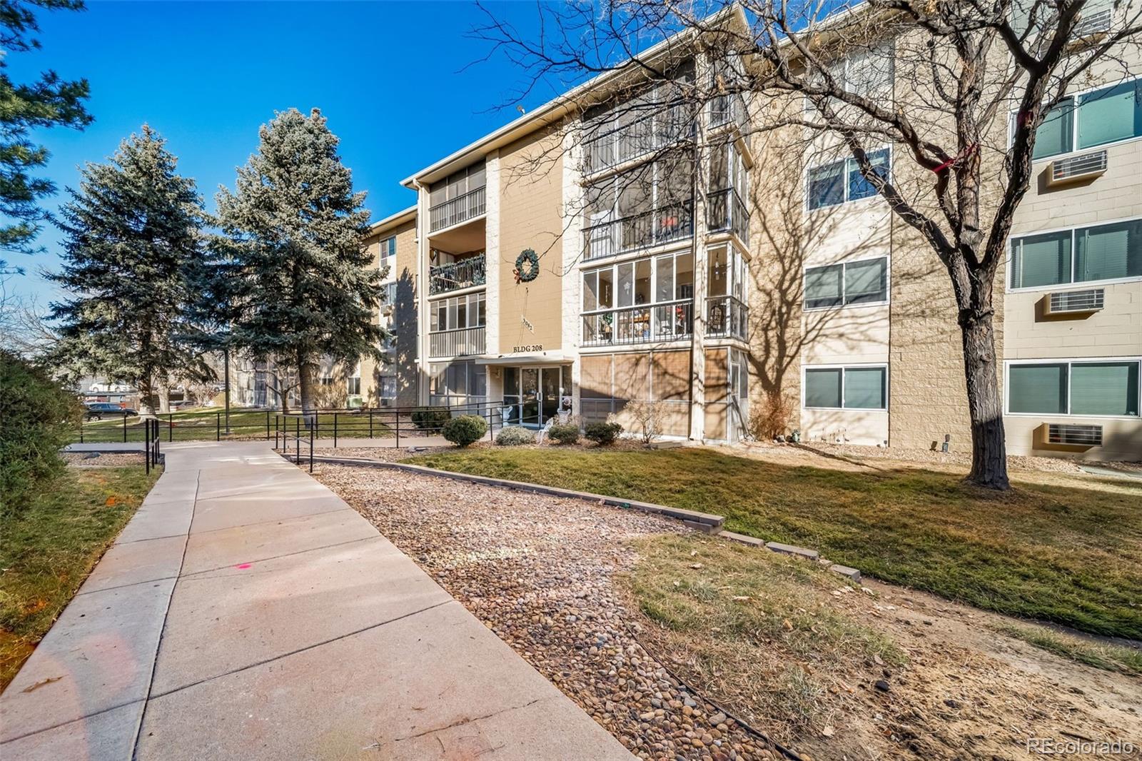 3082 S Wheeling Way Unit 205, Aurora CO 80014