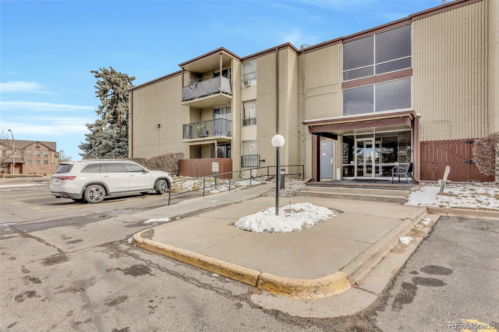 2231 S Vaughn Way Unit 315B, Aurora CO 80014