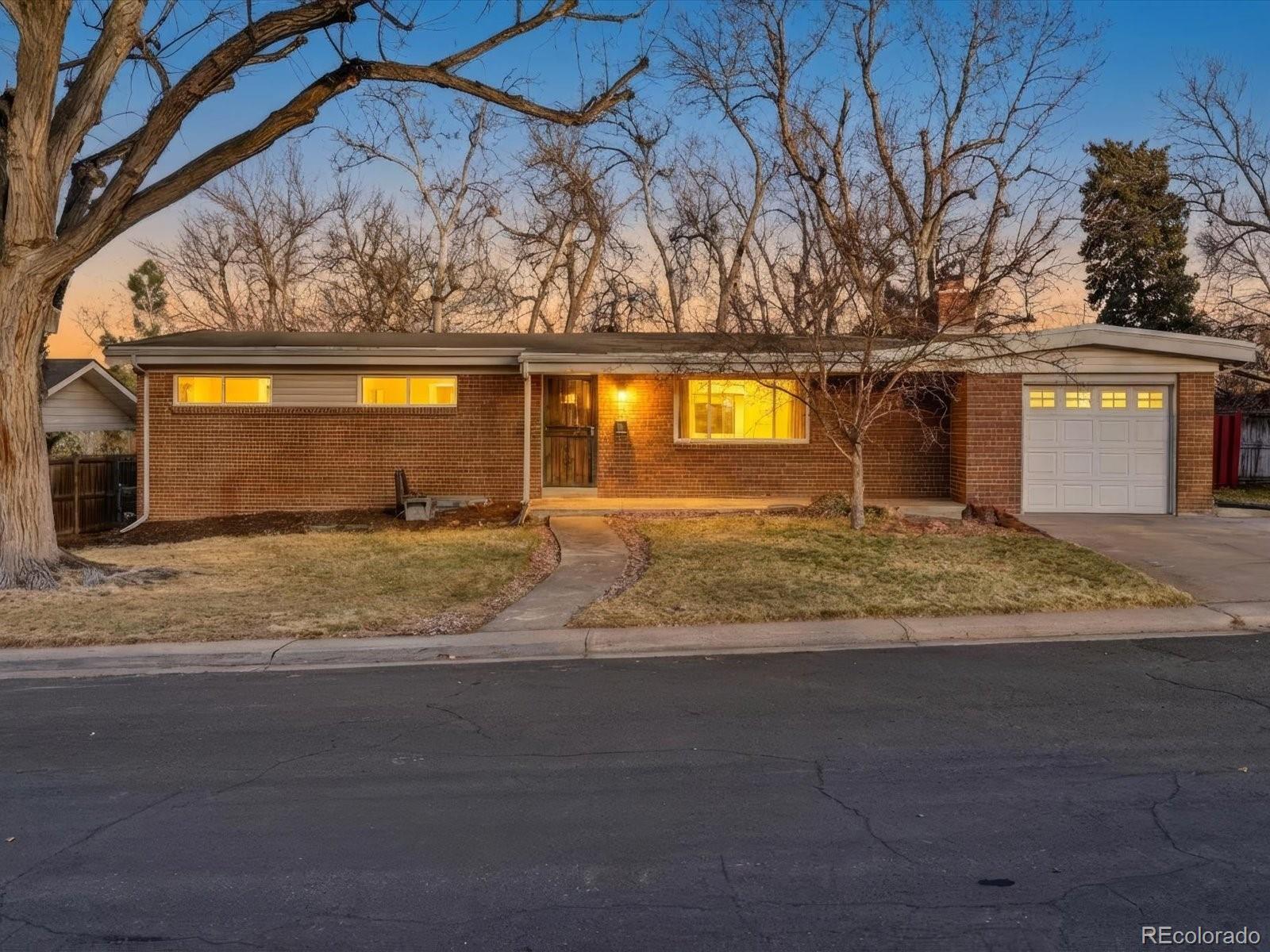 6852 S Greenwood Street, Littleton CO 80120