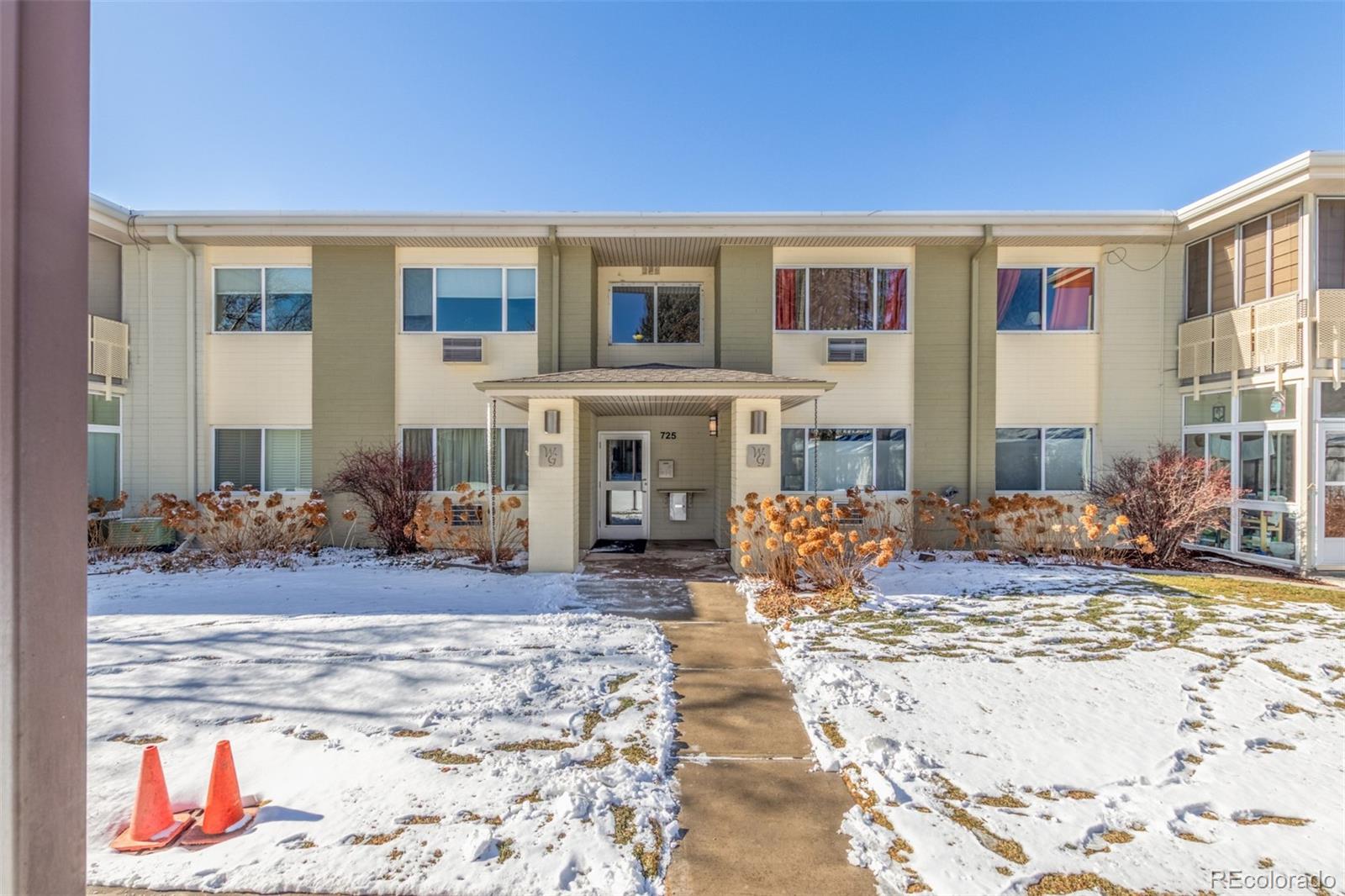 725 S Clinton Street Unit 7B, Denver CO 80247