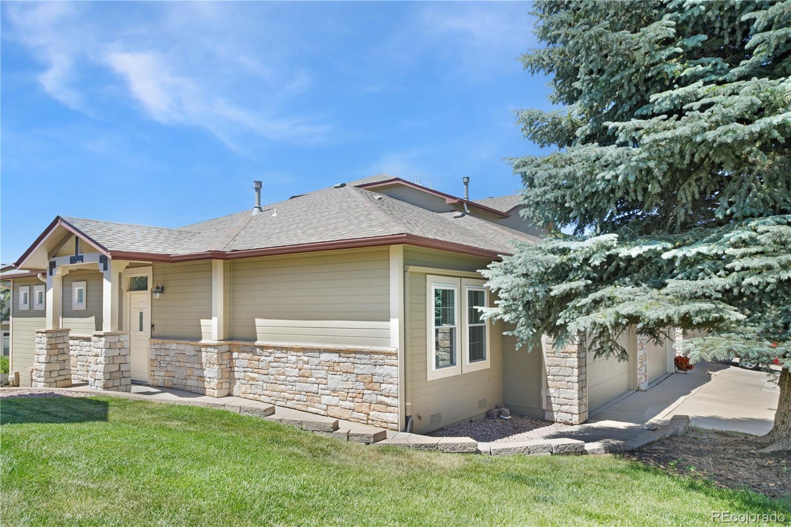 6471 Range Overlook Heights, Colorado Springs CO 80922