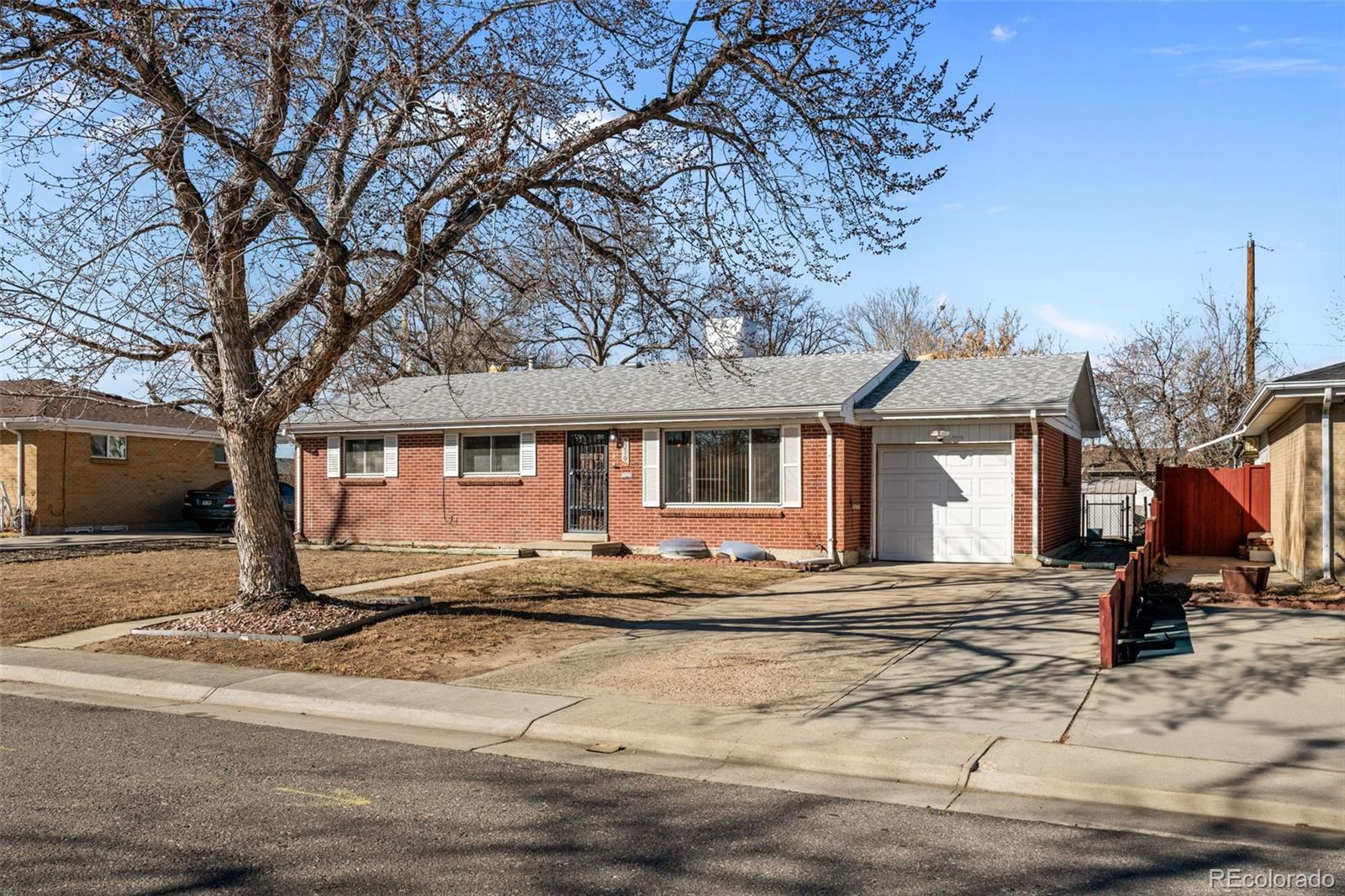 3219 Uvalda Street, Aurora CO 80011
