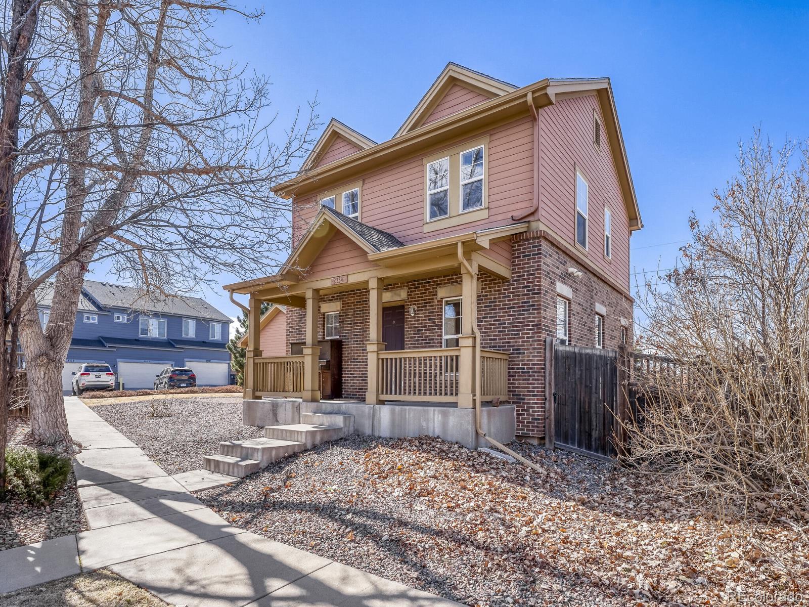 23341 E Saratoga Circle, Aurora CO 80016