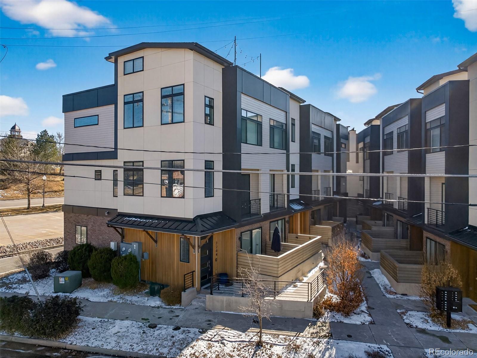 2214 W Powers Avenue, Littleton CO 80120