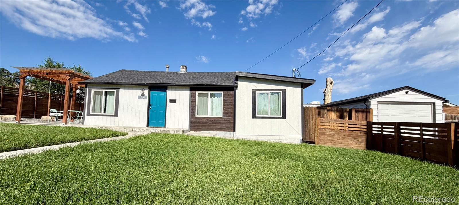 2201 W Warren Avenue, Englewood CO 80110