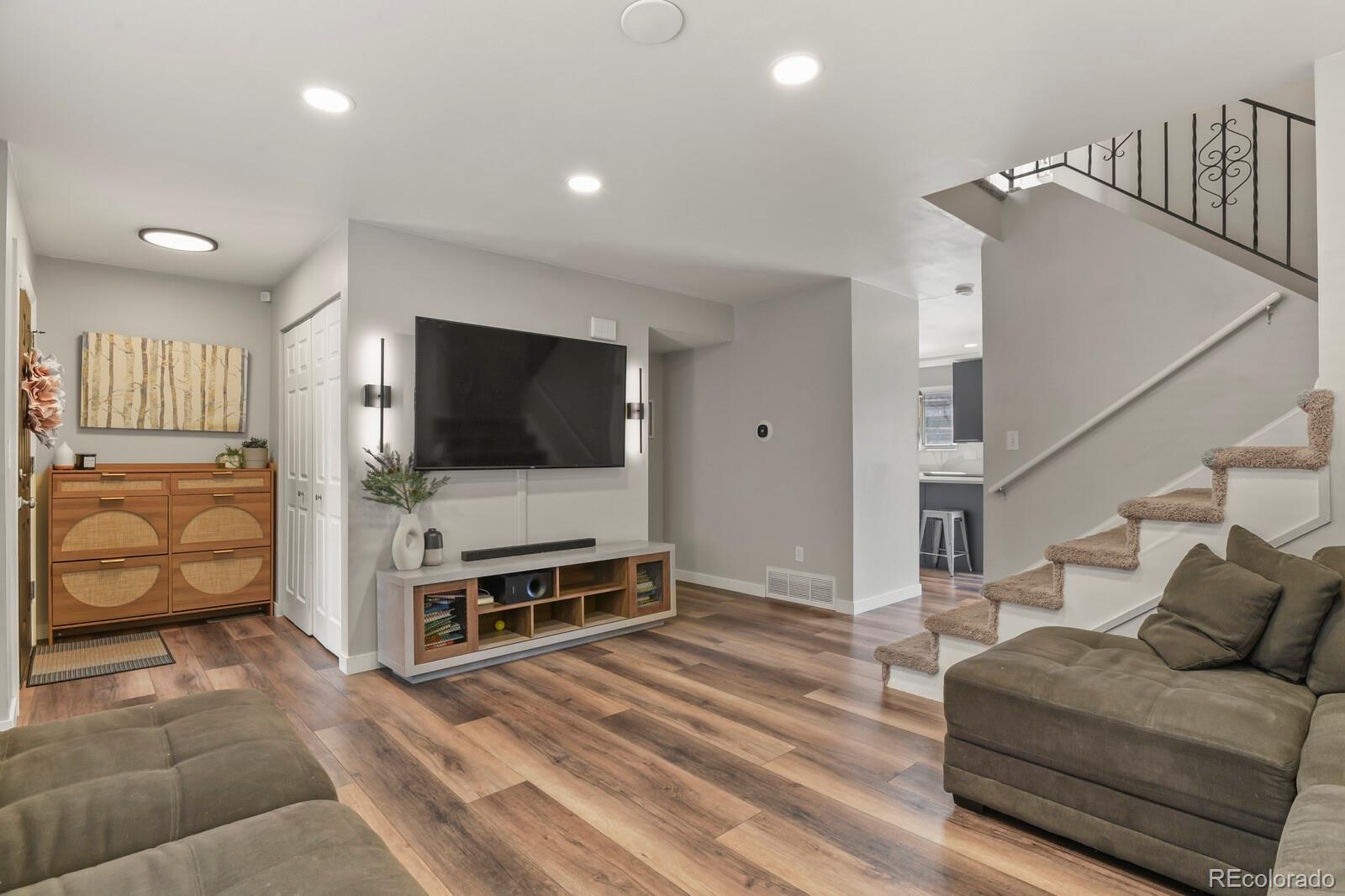 6737 S Race Street, Centennial CO 80122