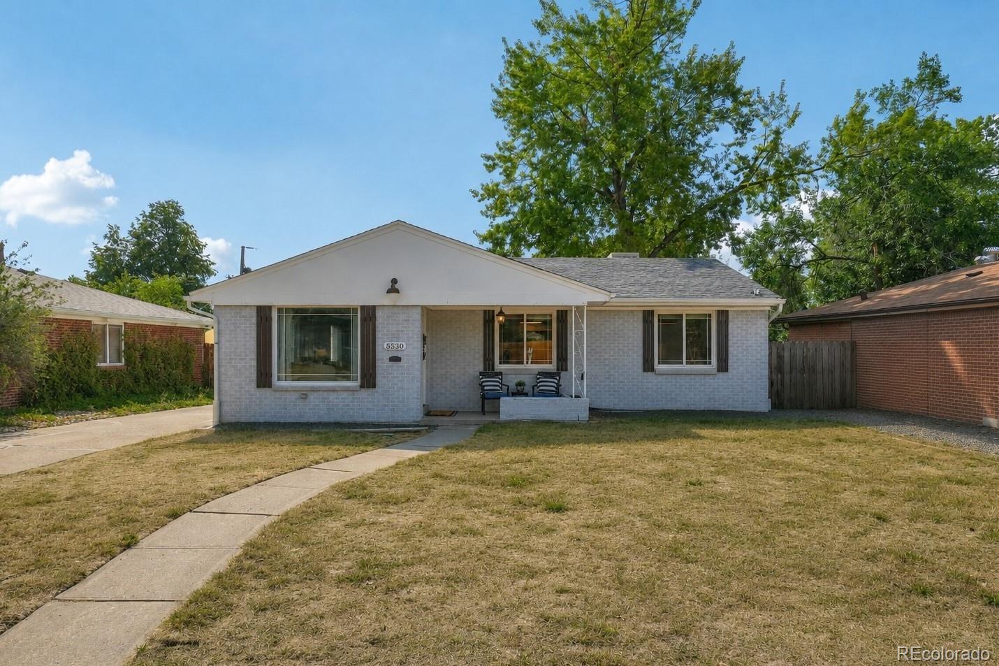 5530 Holland Drive, Arvada CO 80002