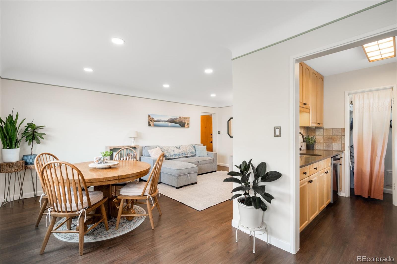 1175 N Emerson Street Unit 211, Denver CO 80218