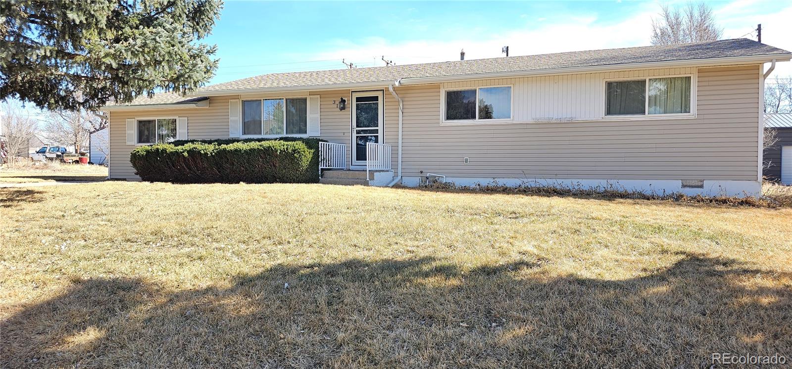 312 Loveland Avenue, Flagler CO 80815