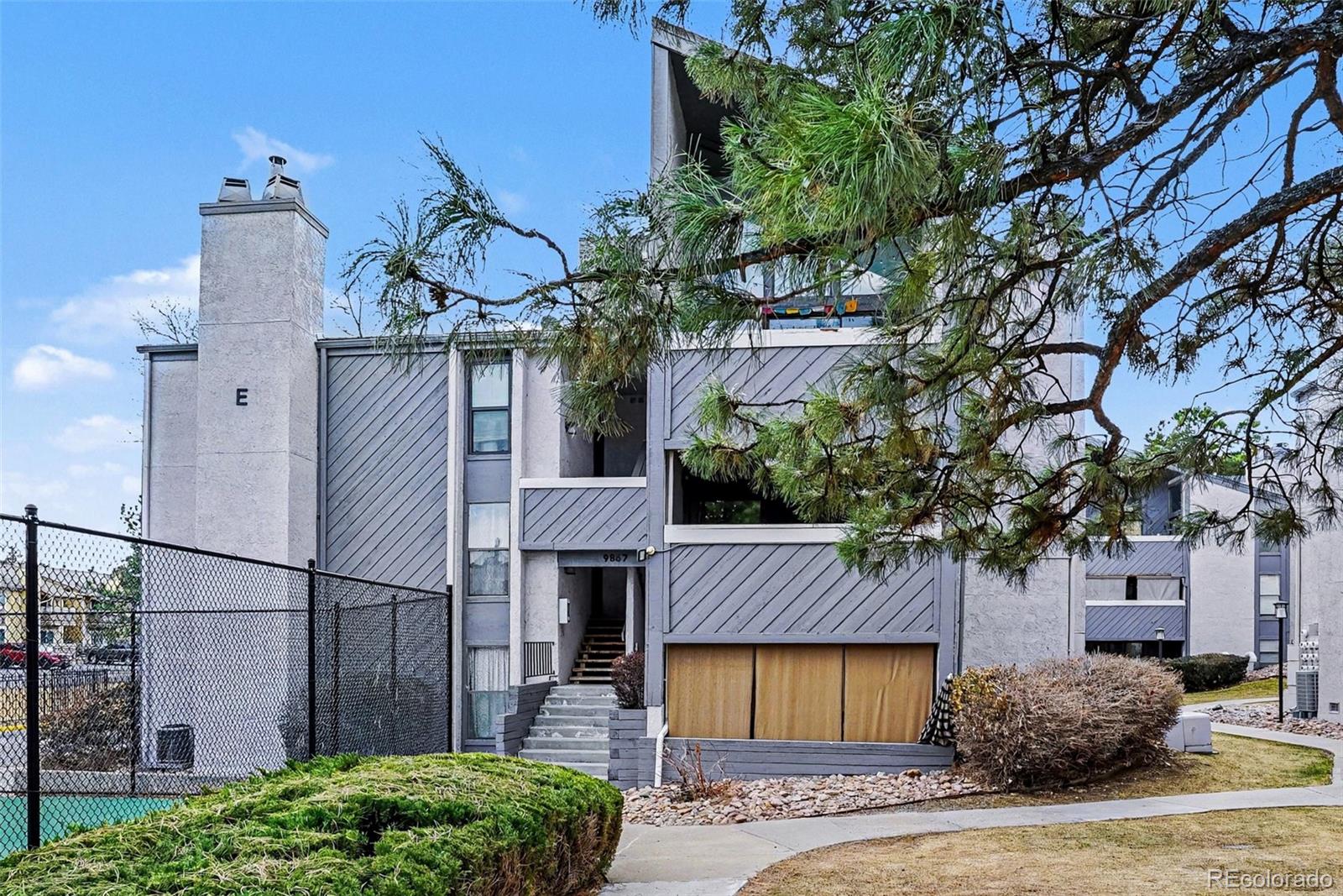 9867 E Peakview Avenue Unit E06, Englewood CO 80111