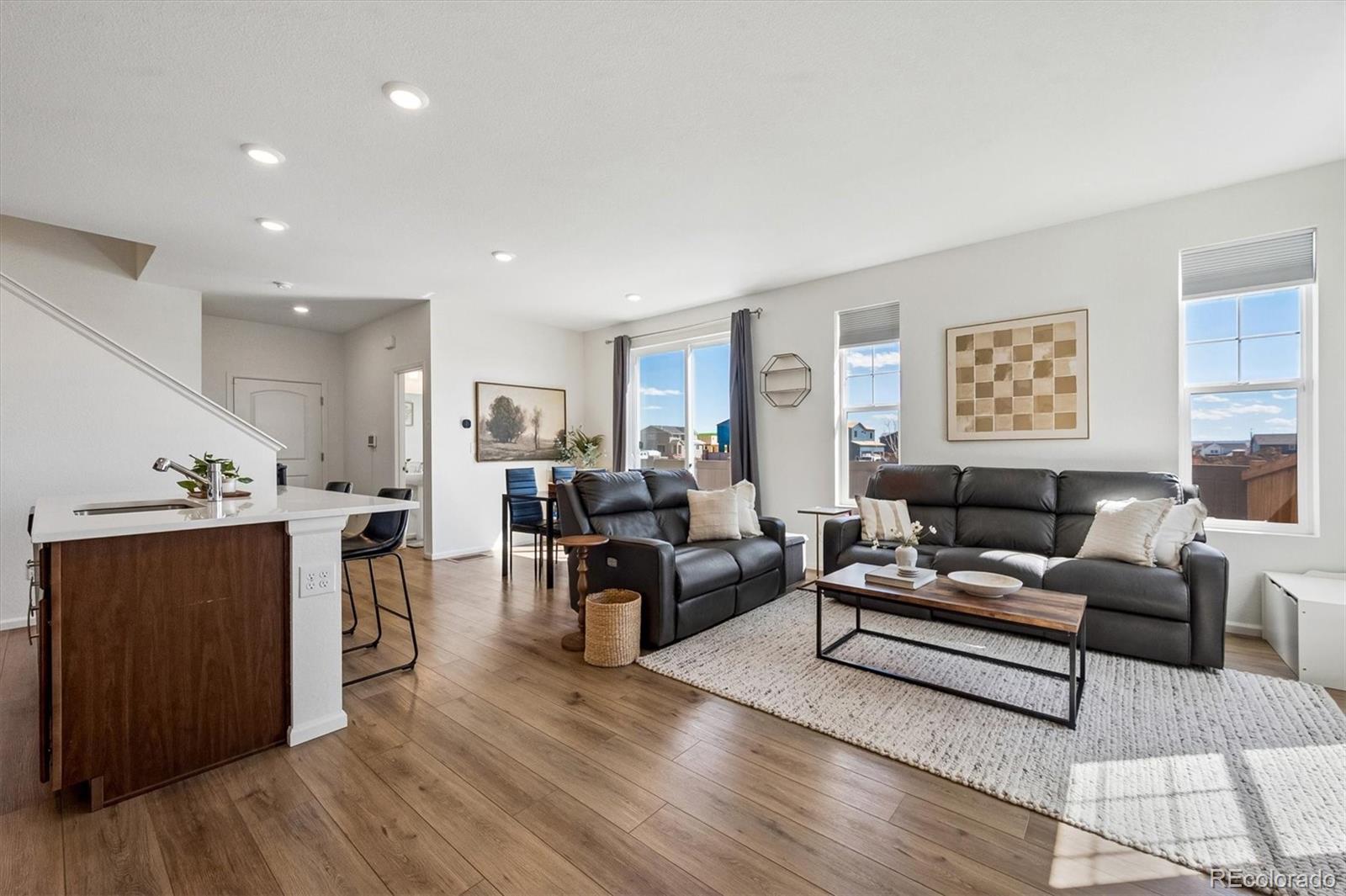 608 N Bersshine Court, Aurora CO 80137
