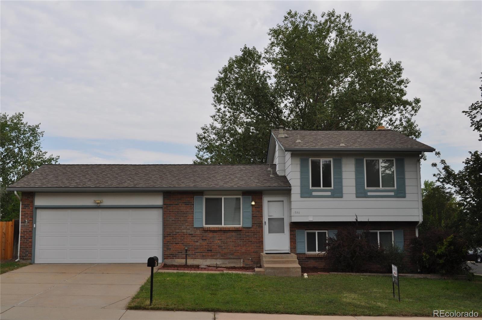 950 S Waco Way, Aurora CO 80017