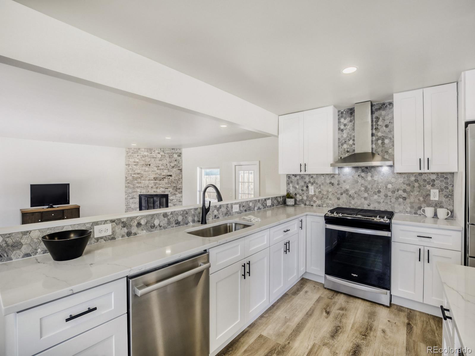 405 Elliott Street, Longmont CO 80504