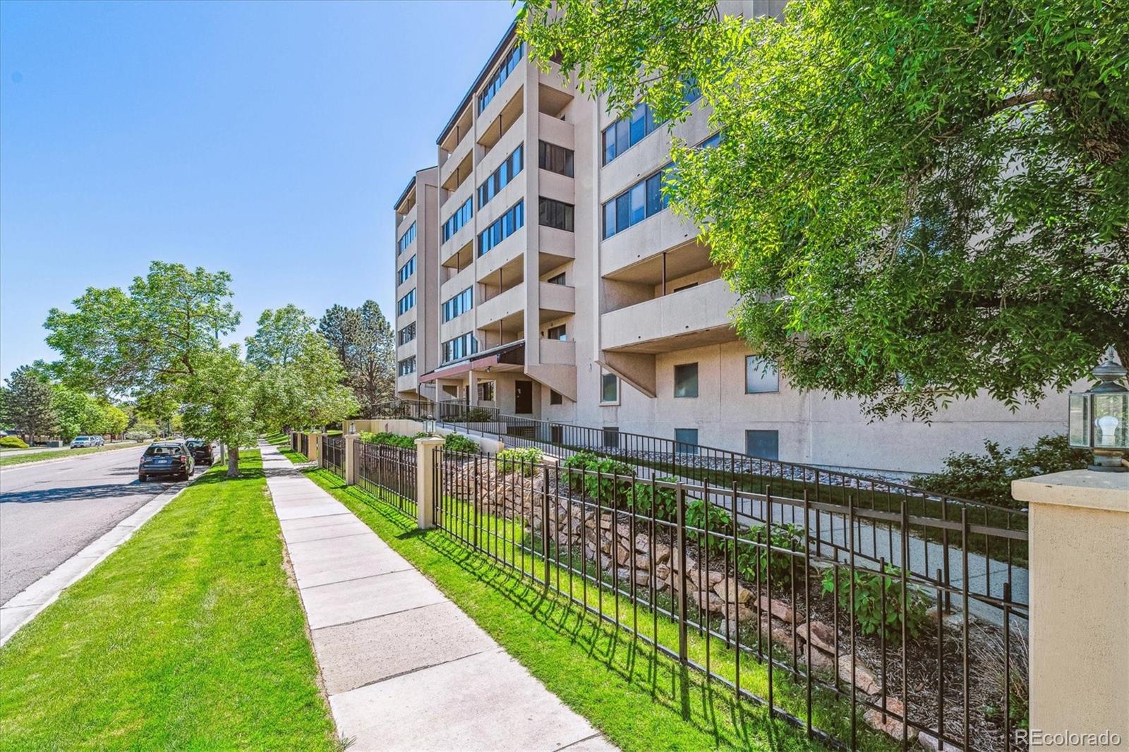 7420 E Quincy Avenue Unit 304, Denver CO 80237