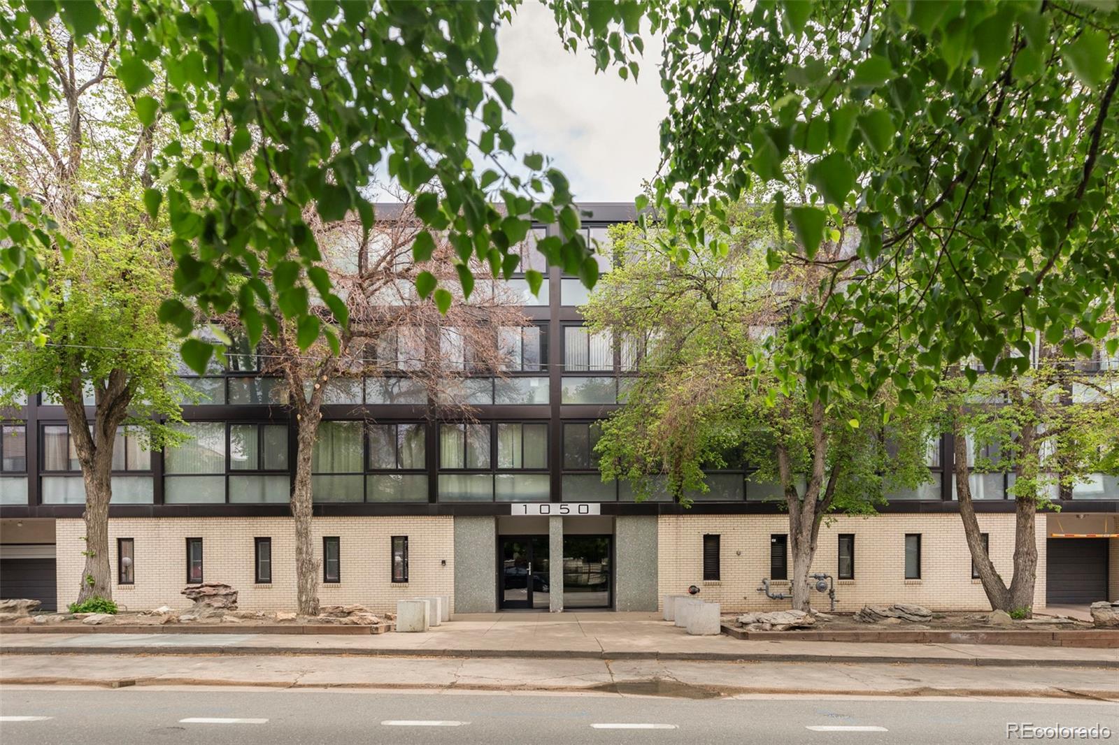 1050 N Corona Street Unit 112, Denver CO 80218