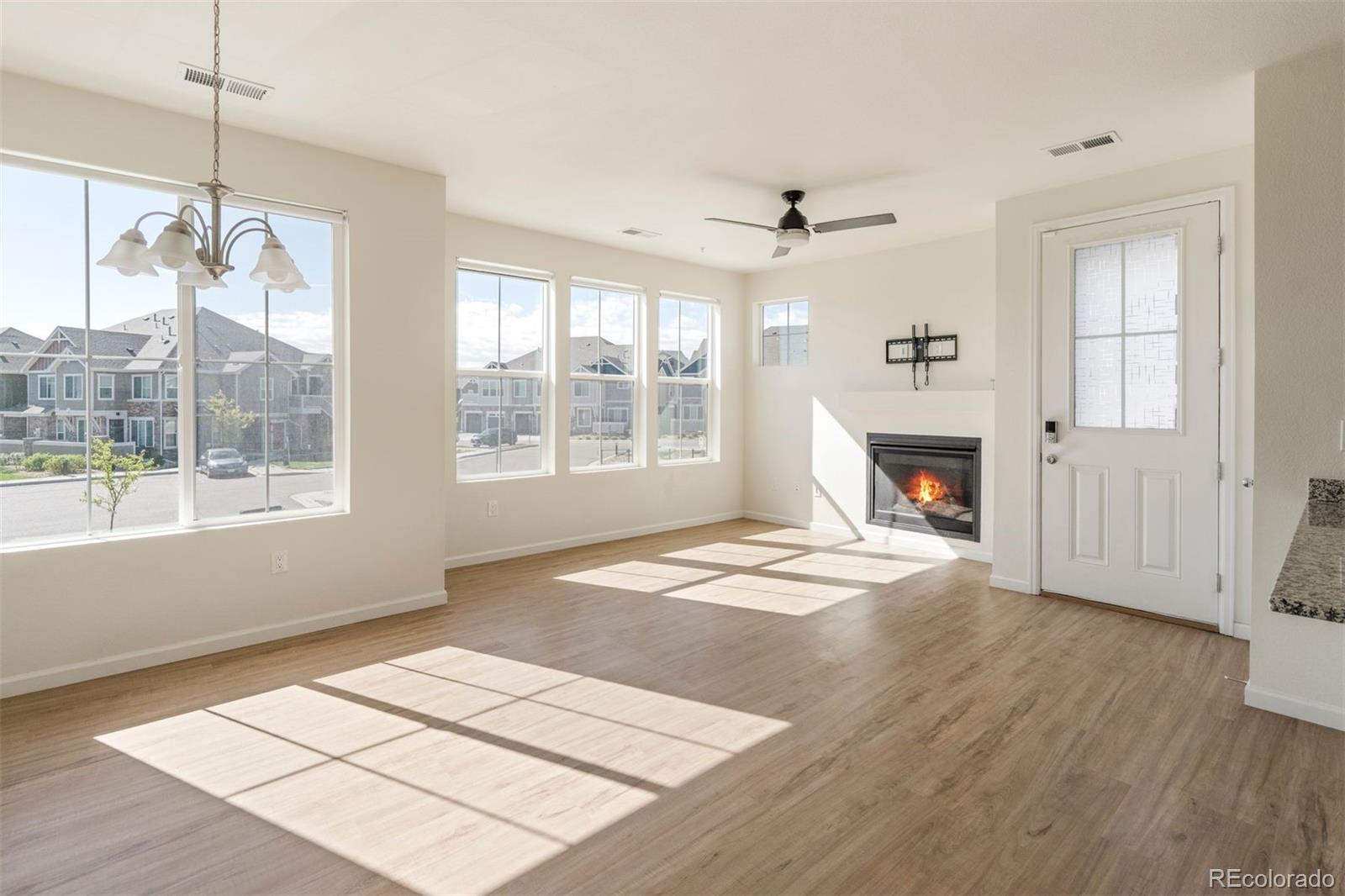 5755 S Buchanan Court Unit E, Aurora CO 80016