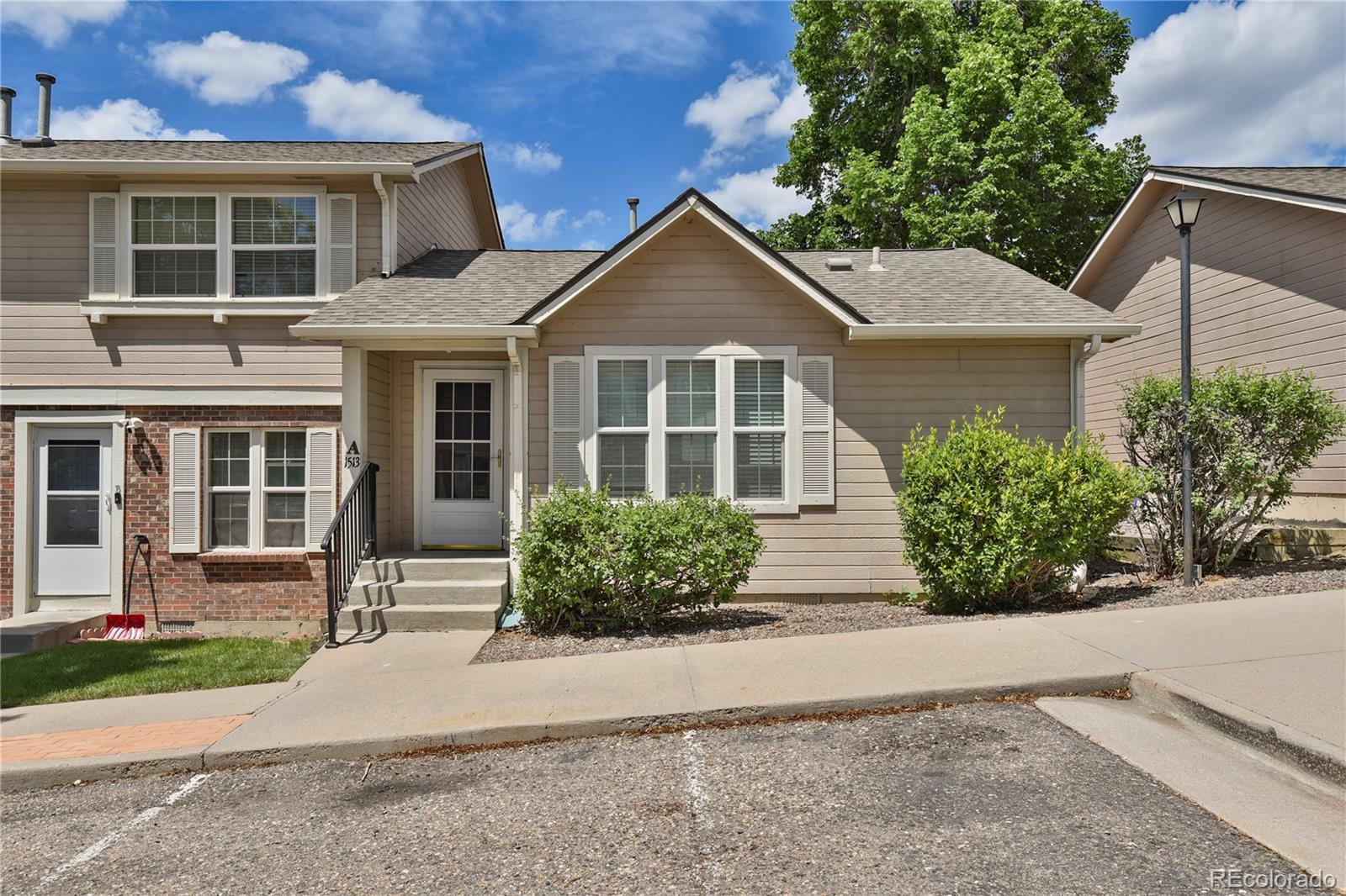 1513 S Ouray Circle Unit A, Aurora CO 80017