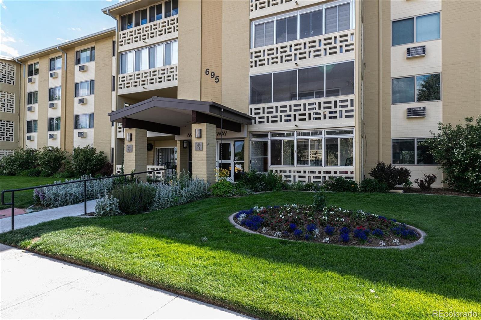 695 S Alton Way Unit 5A, Denver CO 80247