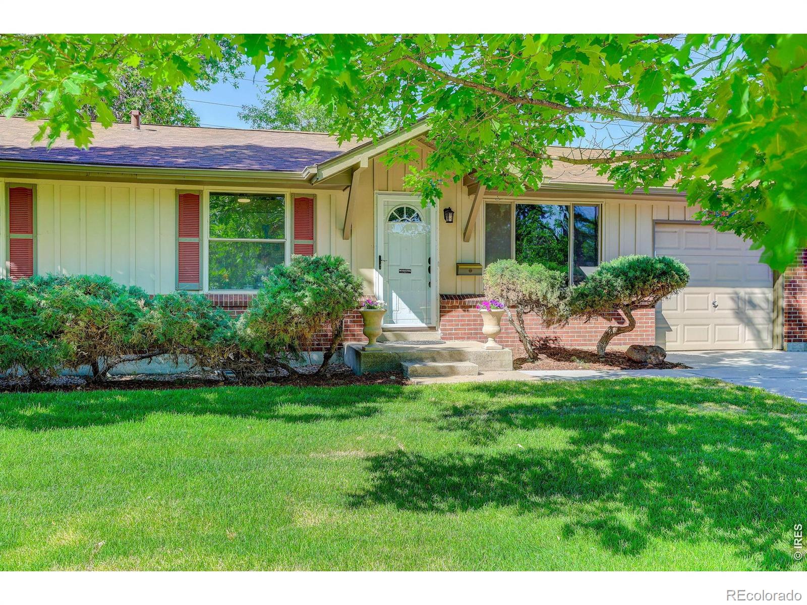 1431 S Magnolia Way, Denver CO 80224