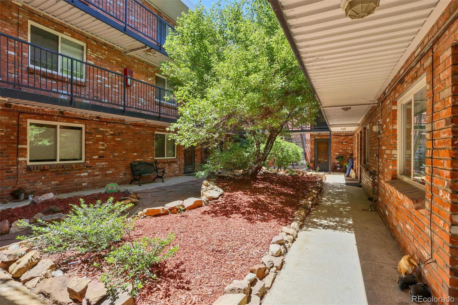 155 S Pennsylvania Street Unit 202, Denver CO 80209