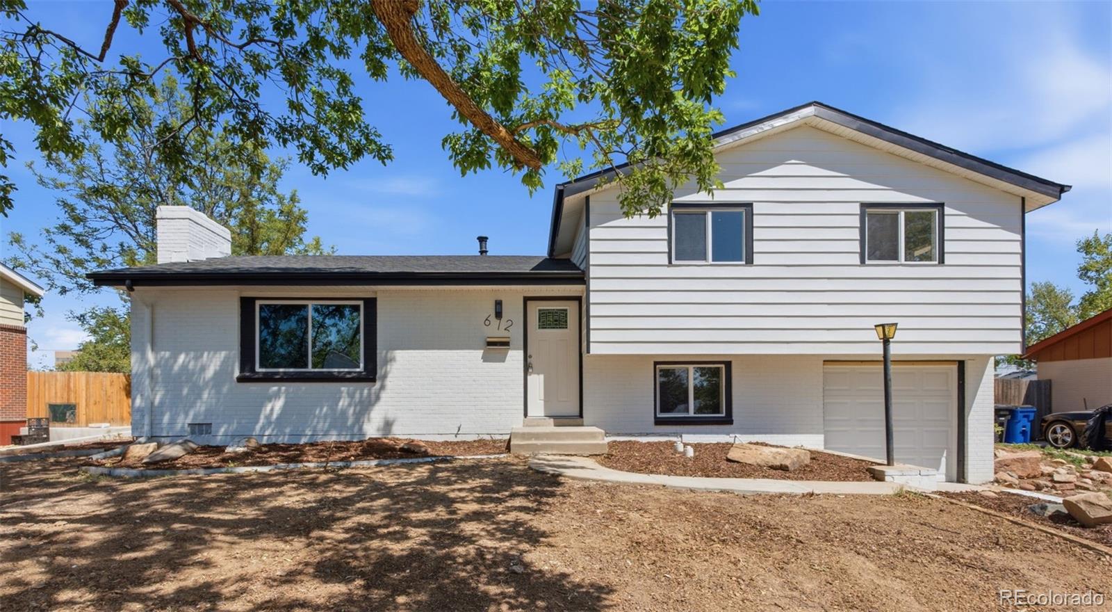 672 Elkhart Street, Aurora CO 80011