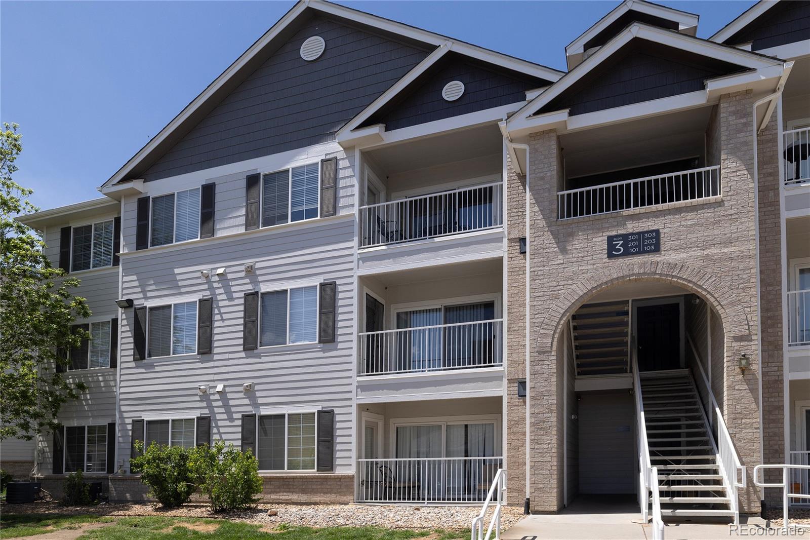 15700 E Jamison Drive Unit 3-201, Englewood CO 80112