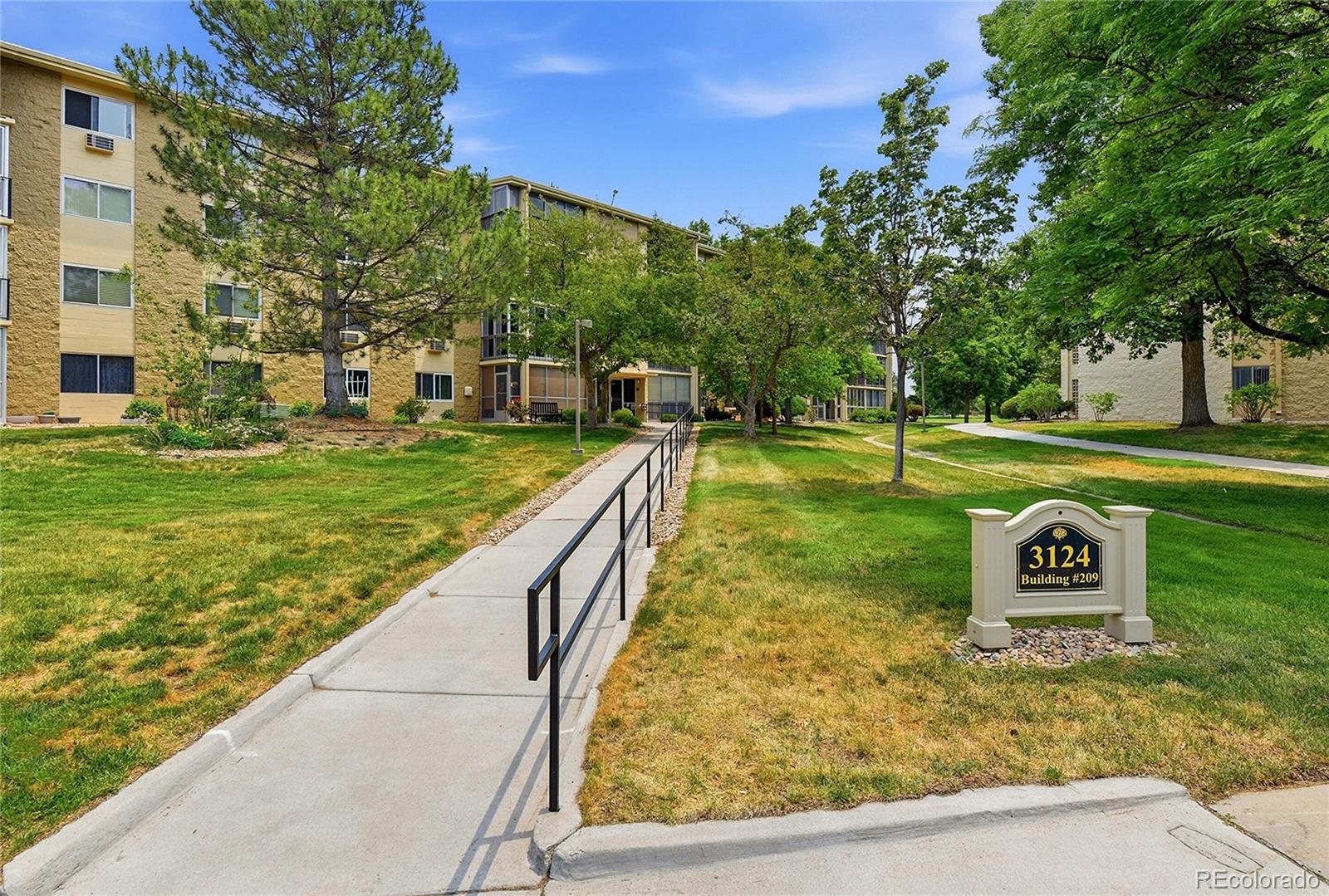 3124 S Wheeling Way Unit 211, Aurora CO 80014
