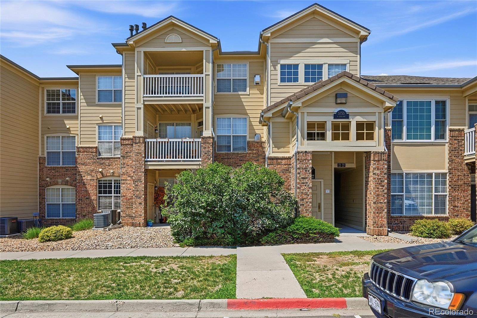 5755 N Genoa Way Unit 14-303, Aurora CO 80019