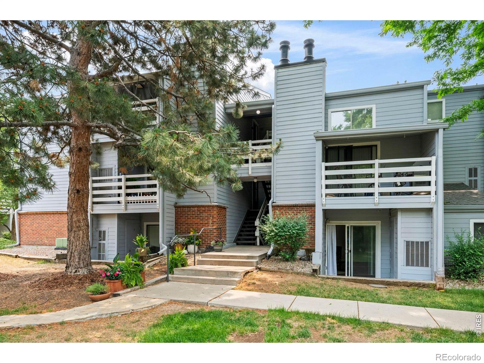 3121 S Tamarac Drive Unit 106, Denver CO 80231