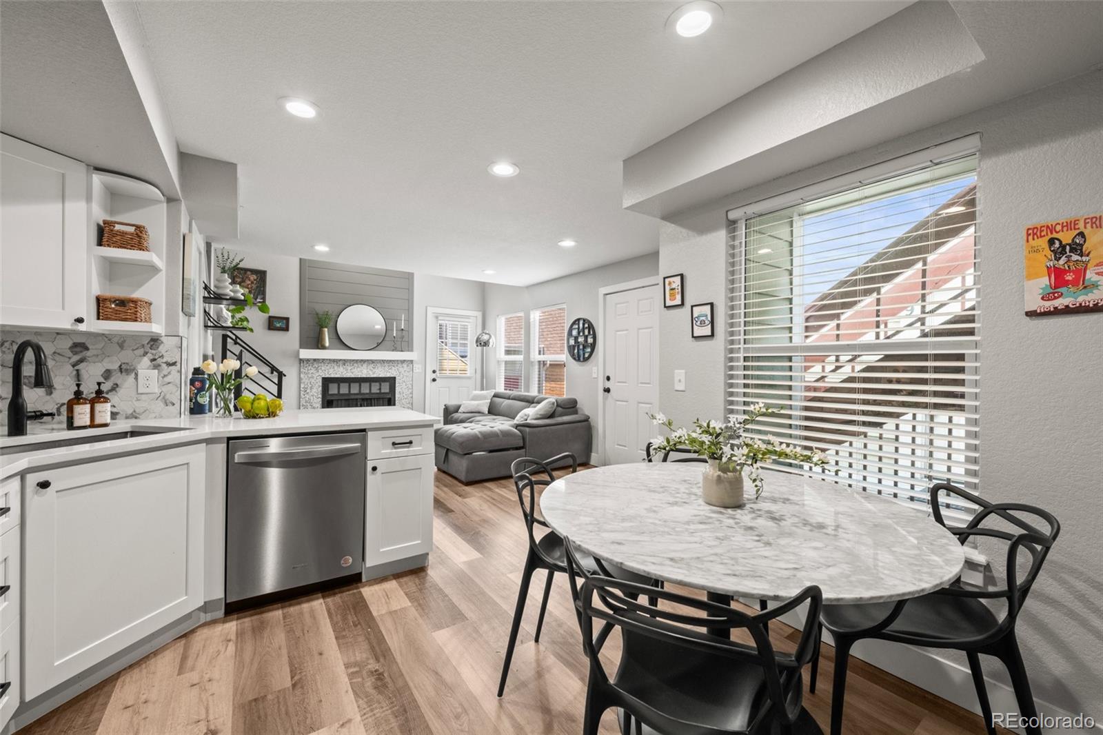 932 S Dearborn Way Unit 11, Aurora CO 80012