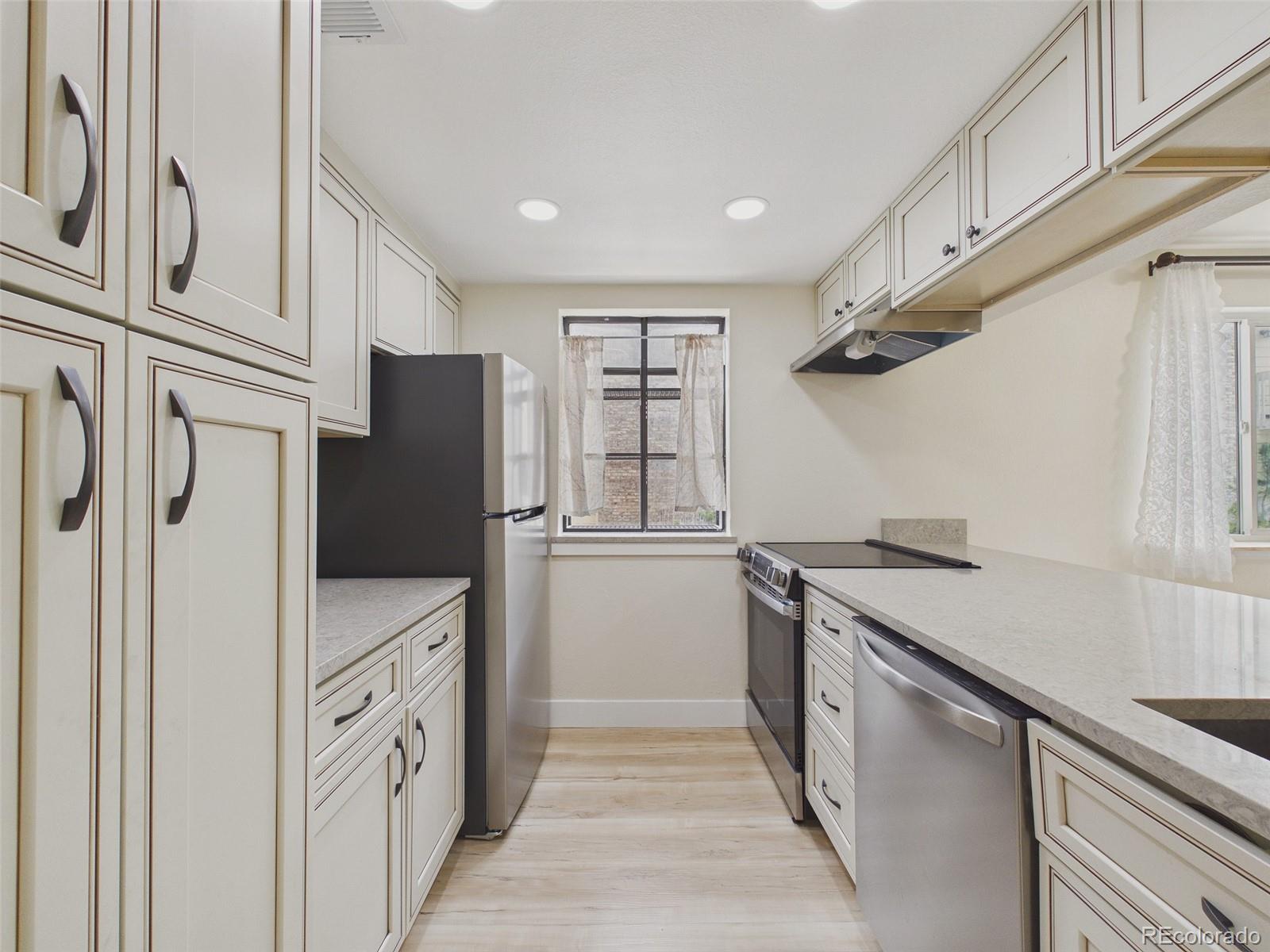 12514 E Cornell Avenue Unit 203, Aurora CO 80014