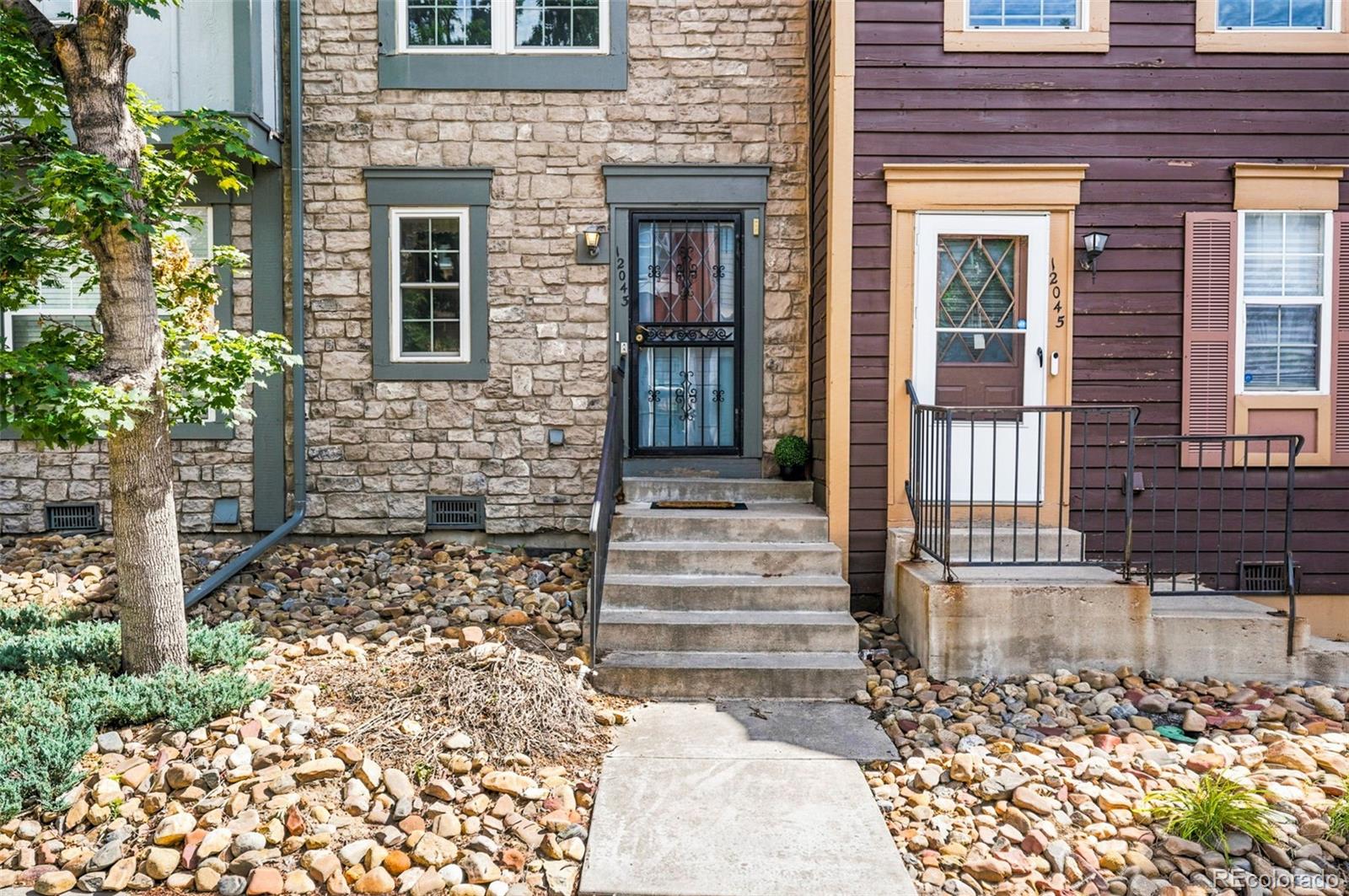 12043 E Hoye Drive, Aurora CO 80012